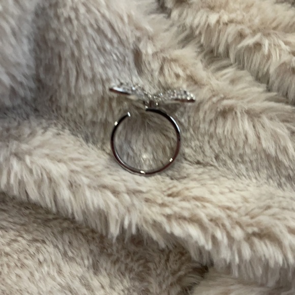 New silver butterfly ring - Picture 4 of 4